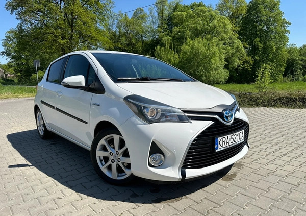 Toyota Yaris cena 42500 przebieg: 101000, rok produkcji 2014 z Mszana Dolna małe 466